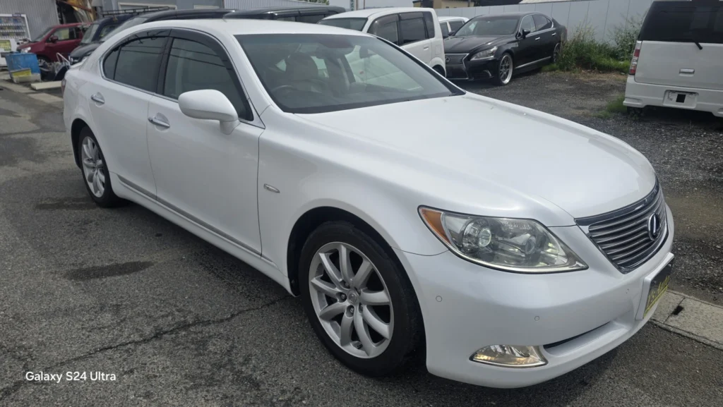LS460白 | 【公式】Y'sAuto（ワイズオート）奈良で中古車販売・車検